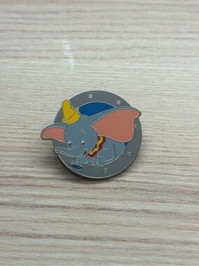 Disney Cruise Line Mystery Pin - Dumbo